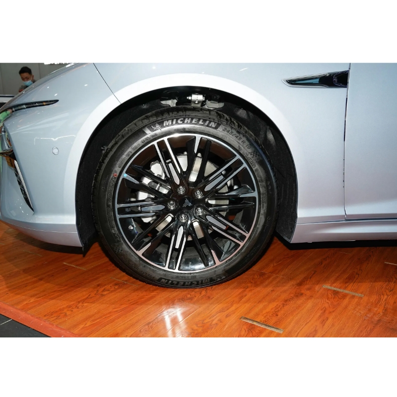 China Factory Good Quality Nezha S Sedan 4 Seats Electric Car New Energy Vehicle factory