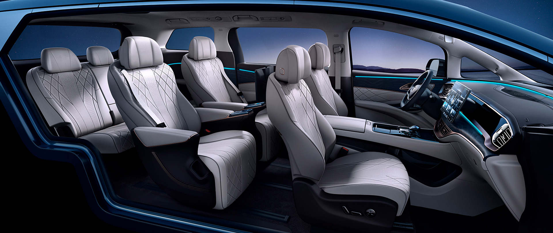 China Supplier Wholesale Denza D9 DM-i 1.1 Used MPV Car With Super Intelligent Interactive Cockpit factory