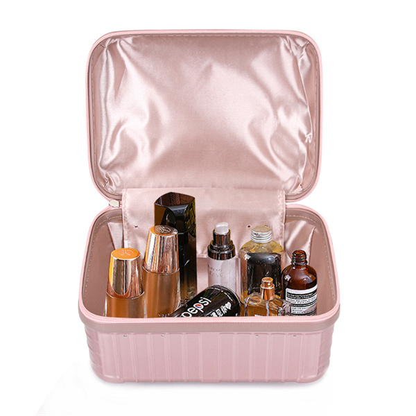 Simplify Your Beauty Routine with This Must-Have Accessory