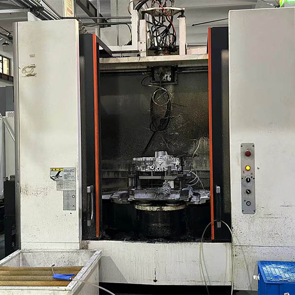 Präzisionstechnik mit VMC-Maschinen