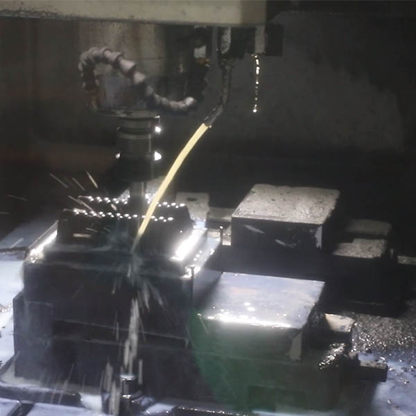 Korzyści z wykorzystania technologii CNC w produkcji