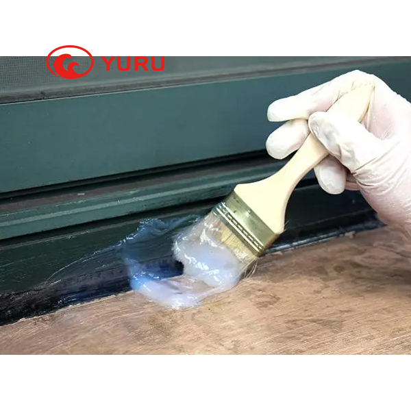 Use of Moisture Resistant Paint