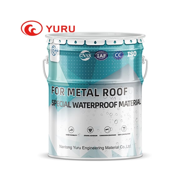Application of Waterproof Liquid for Roof