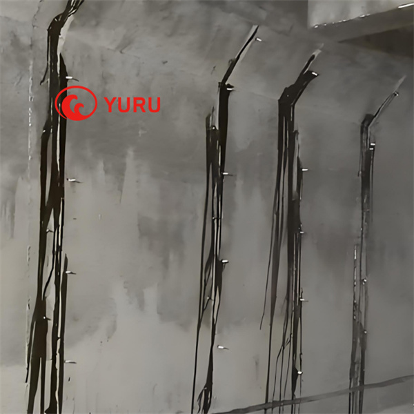 كيف يمكن لحقن الشقوق منع تلف المياه؟
