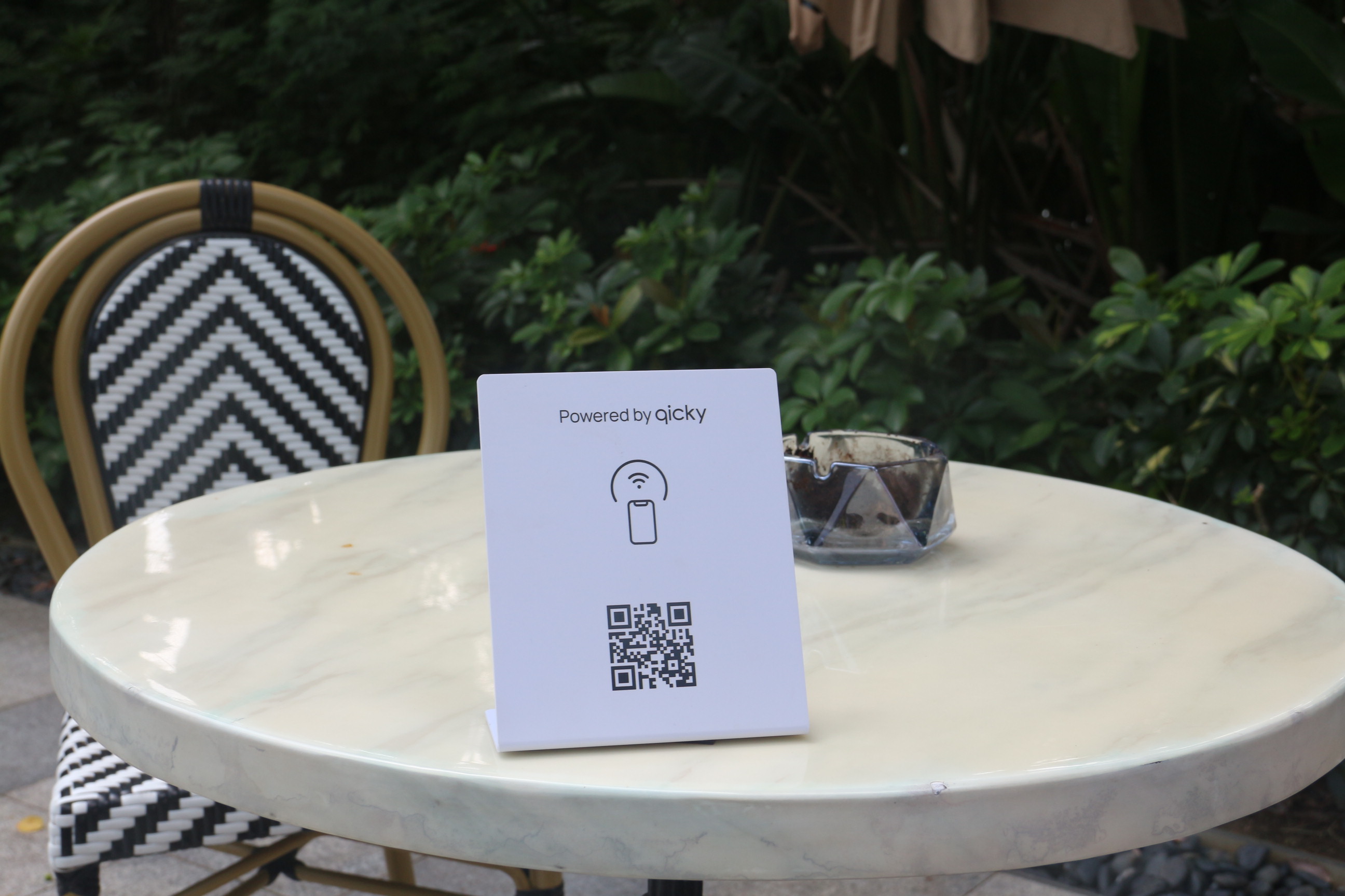 SUNLANRFID nfc google review stand 215 pvc google review gift nfc stand rfid card nfc review stand supplier
