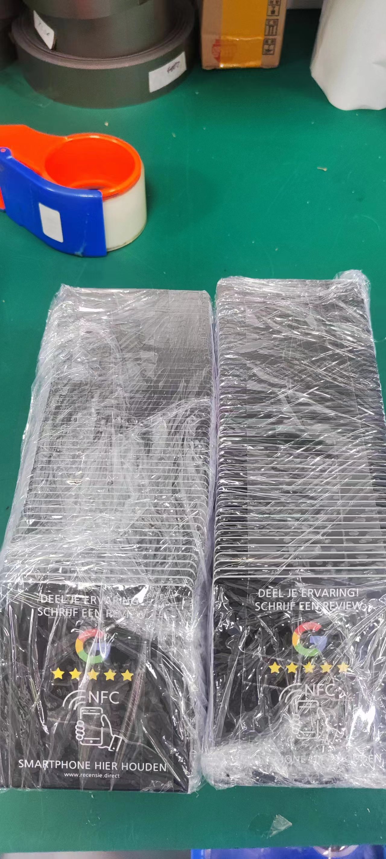 NTAG 213/215/216 Contactless QR code & NFC Tag PVC Google reviews NFC menu stand factory