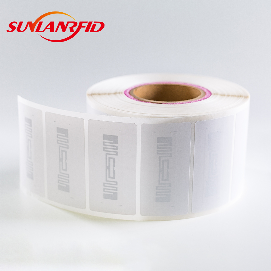 SUNLANRFID 70*15mm 860-960Mhz Impinj MR6 chip Long range passive UHF RFID label Tags for Apparel Supply Chain Retail Management supplier