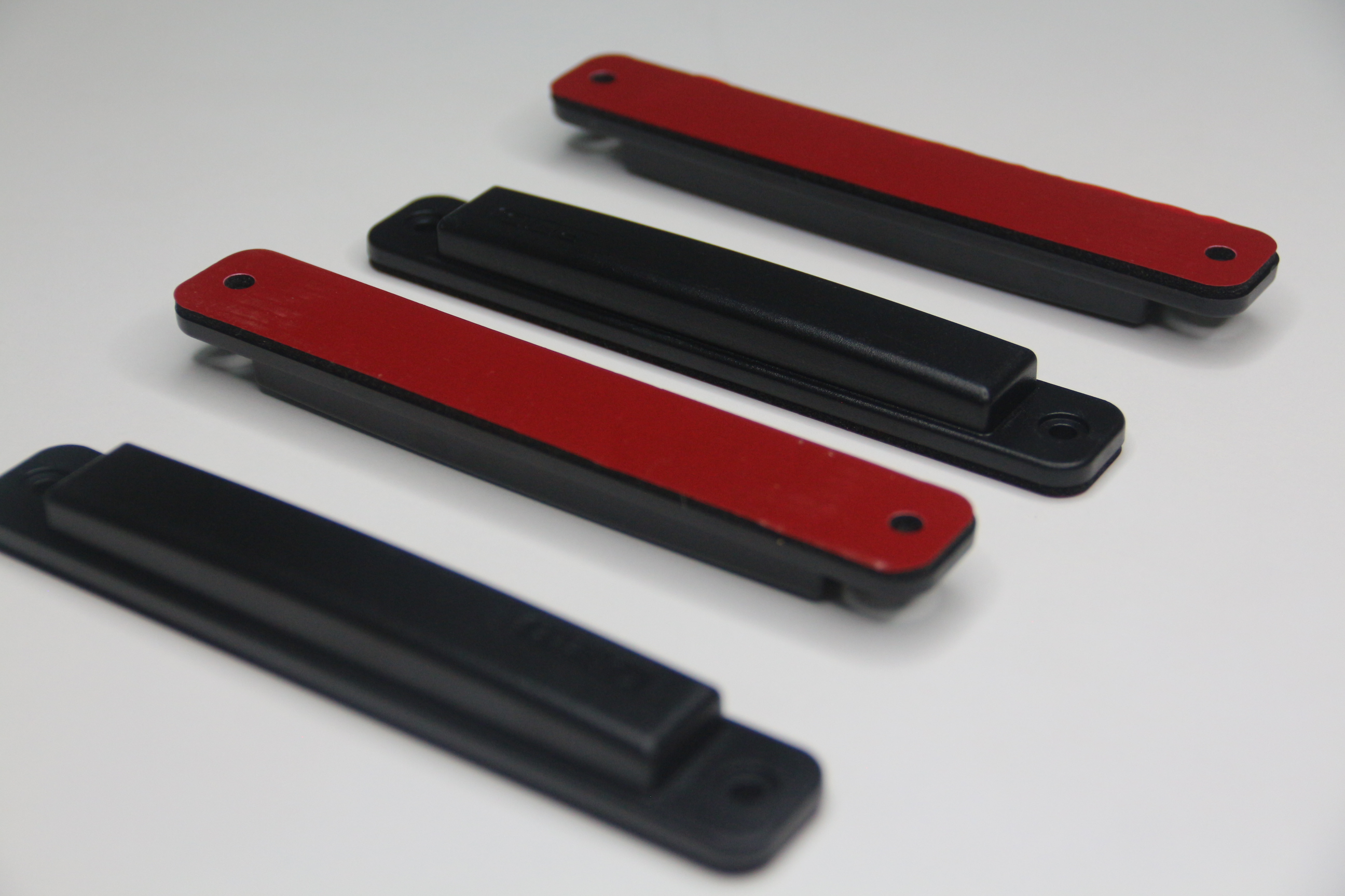 SUNLANRFID Long Range Passive RFID U9 18000-6C UHF Pallet Anti Metal ABS Hard Tag details
