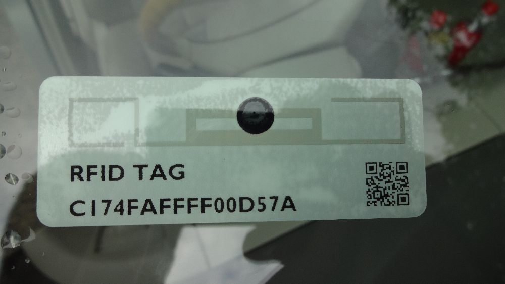 9654 Long Range 860-960mhz H3/HEC/H9 19*93mm Inventory Passive UHF RFID Tag for Pallet Tyre Windshield Vehicle Management manufacture