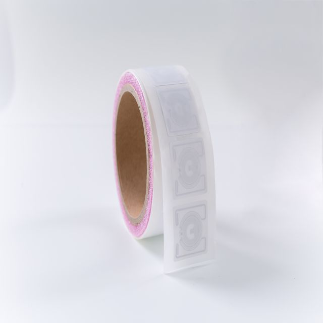 UHF NFC 31x31mm EM4423 Dual Frequency RFID Chip Label supplier