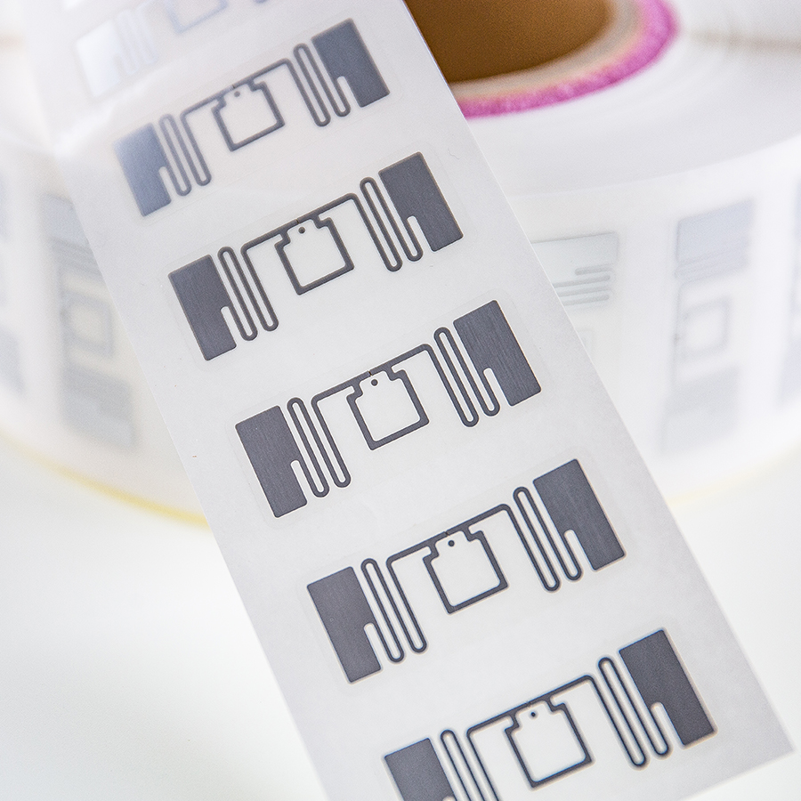Inventory Tracking 40X15mm 860-960Mhz RFID Label Tag Printable IMPINJ MONZA R6 UHF RFID Sticker supplier