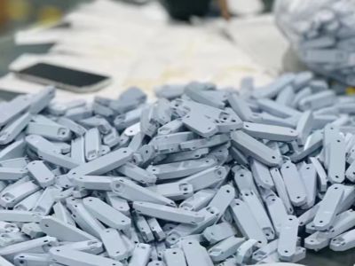 دراسات الحالة: مشاريع ناجحة من قبل أكبر مصنعي علامات RFID المعلقة