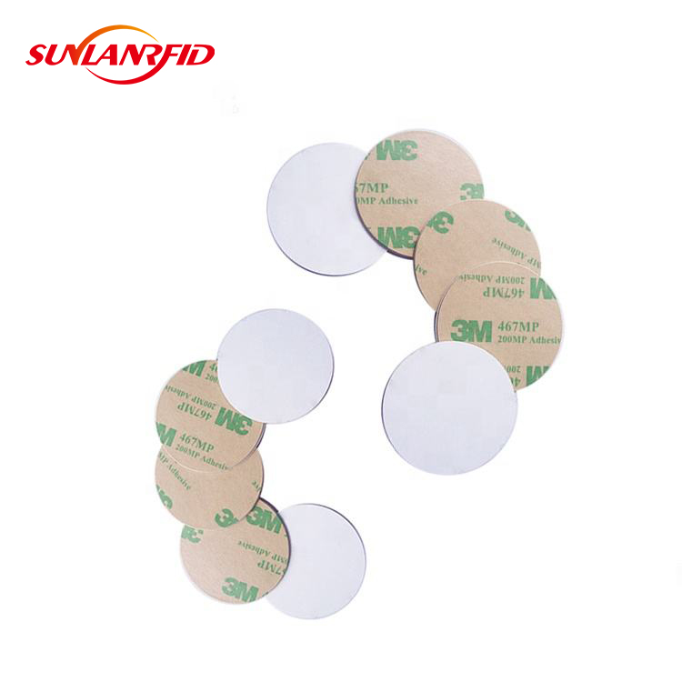Custom 13.56mhz Passive programmable NTAG 213 /215/216 PVC smart nfc coin tag sticker supplier