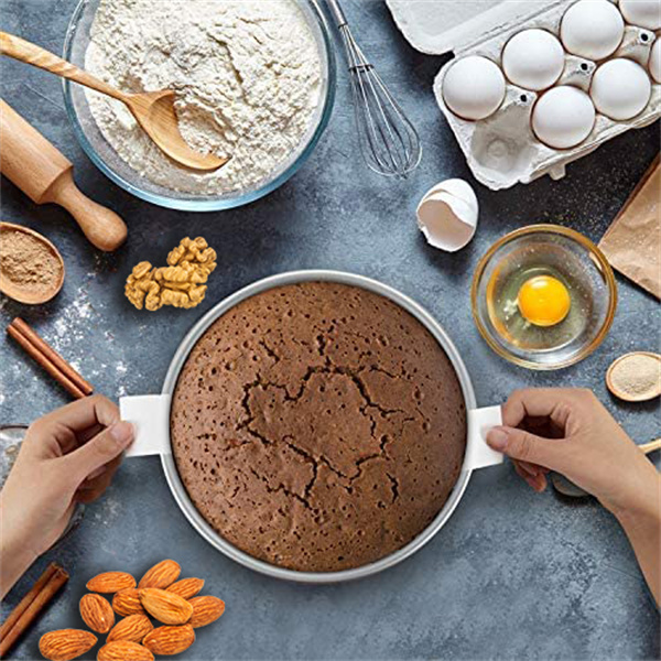 Protect your favorite baked goods with the right paper