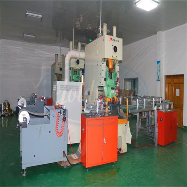 Maximise Efficiency with Automatic Forming, Cutting and Stacking Operations