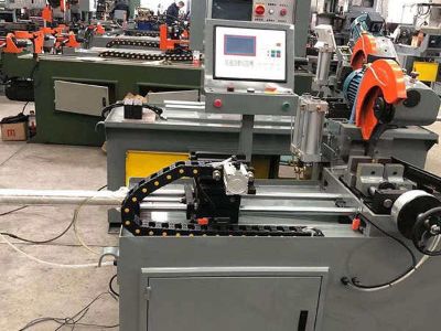 Како аутоматски машина за резање цеви за оптерећење мења радне процесе у металној фабрикацији