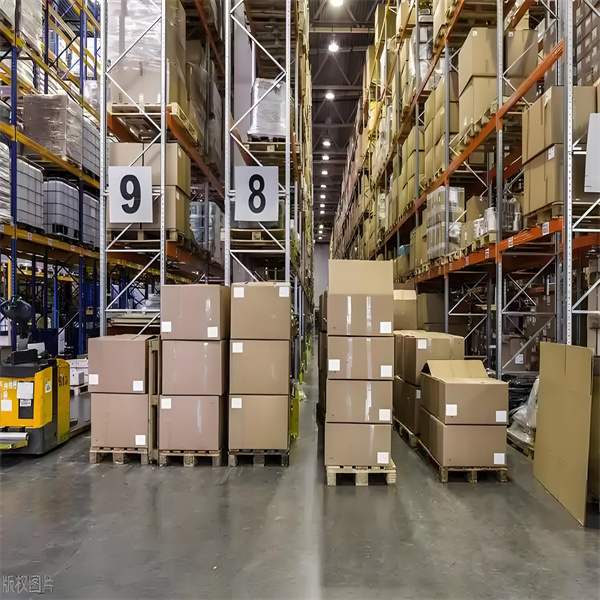 Seamlose Integration und Verwaltung Ihrer Bestände mit Shopifys Fulfillment-Lagerhäusern