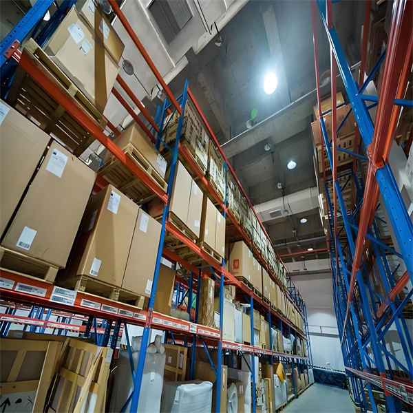 Making Your Dropshipping Business Stand Out with Custom Labels.