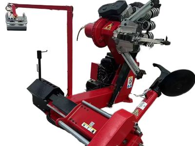 What Heavy-Duty Tyre Changers Offer for Truck and Bus Fleets