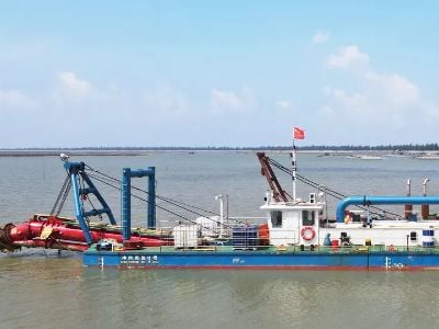 What Determines the Output Capacity of a Sand Dredger Ship