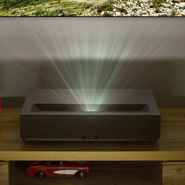 Tận dụng không gian của bạn nhiều hơn với máy chiếu 3D góc ngắn