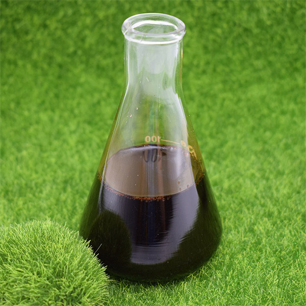 Donnez un coup de pouce à vos cultures avec un engrais naturel au varech liquide