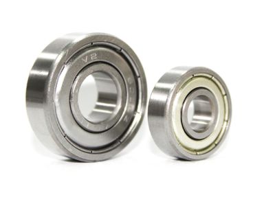 Primi Usus Cuneorum Sphaeralium Profundorum in Machinis Industrialibus