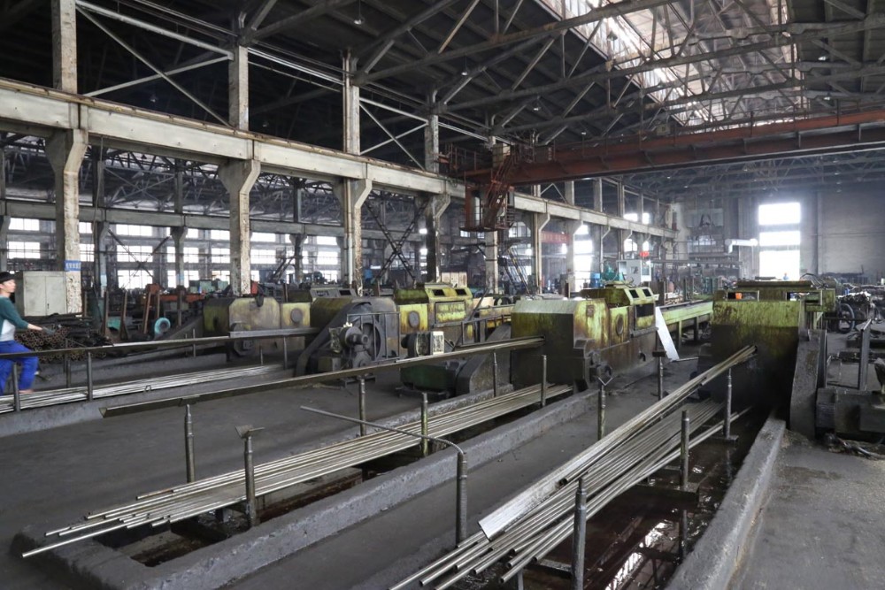 BEARING MATERIAL SAE52100 /GCr15  BEARING STEEL TUBE Seamless Steel Tube HOT SALE IN CHINA by cold drawn supplier