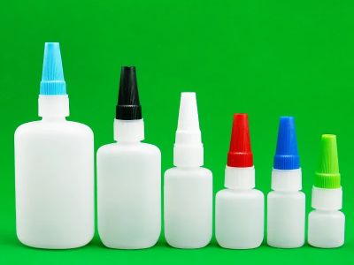 The Role of Cosmetic Bottles in Preserving Active Ingredients and Fragrance