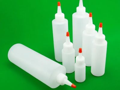 Why Oil Bottle Is Widely Used in Automotive, Machinery, and Industrial Applications
