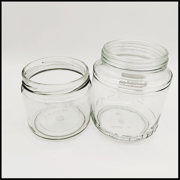 احفظ وعرّض مكوناتك المفضلة في حاويات زجاجية أنيقة ومتينة