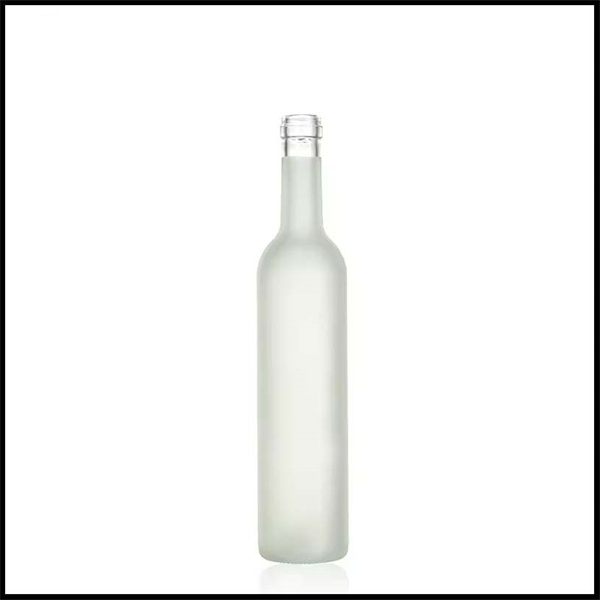 Eine elegante Ergänzung zu jedem Esstisch oder Weinsammlung.
