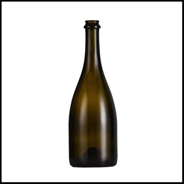 Sip, Sip Hooray! Enjoy the Refreshing Taste of a Bottle of Sparkling