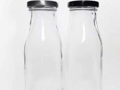 Botol Minuman Moden Menggabungkan Fungsi dan Kelestarian