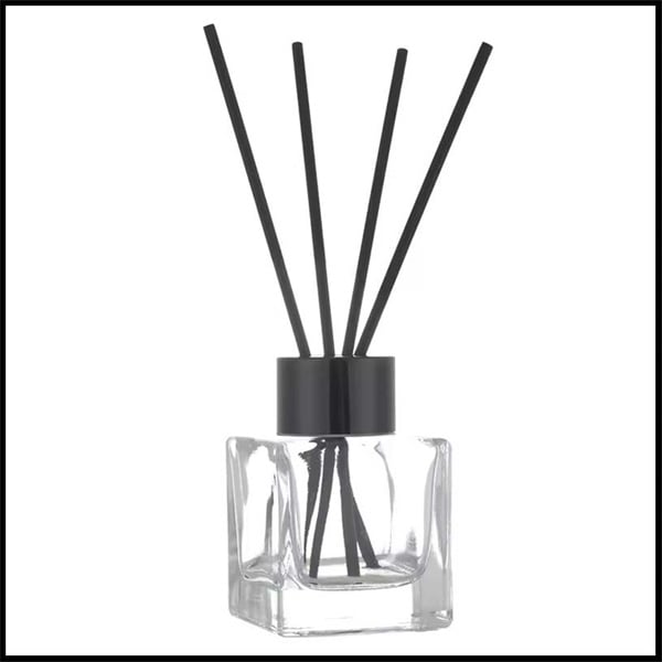 Discover the world of innovative and eye-catching cosmetic packaging options