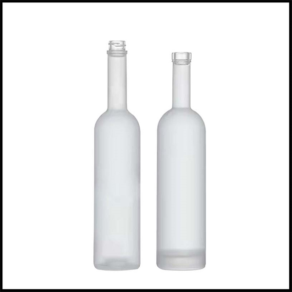 Glass Bottles for Wine Presentation