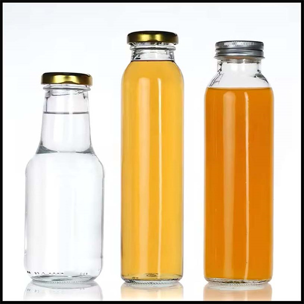 Elevate Your Hydration Game with a Sparkling Water Glass Bottle