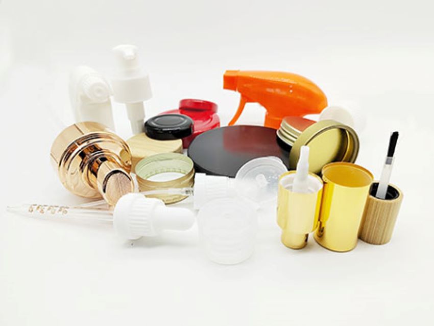 Packaging product accessories details