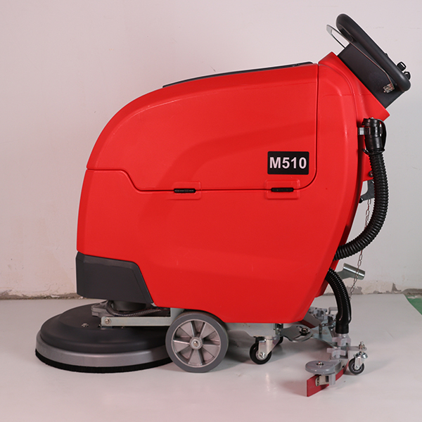 Innovazione nelle macchine per pavimenti industriali: