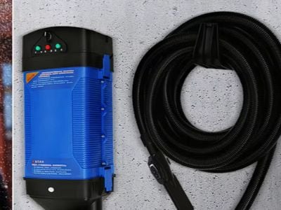 ハンドヘルド式カーペットクリーナーの技術が、奥深くにしみ込んだ汚れやシミをどう除去するか