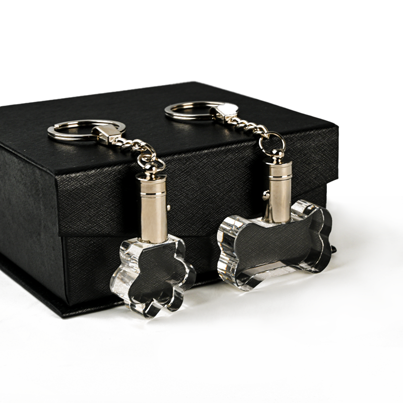 Shining Custom Crystal 3D Laser Engraved Pet Paw Keychain For Souvenir gift manufacture
