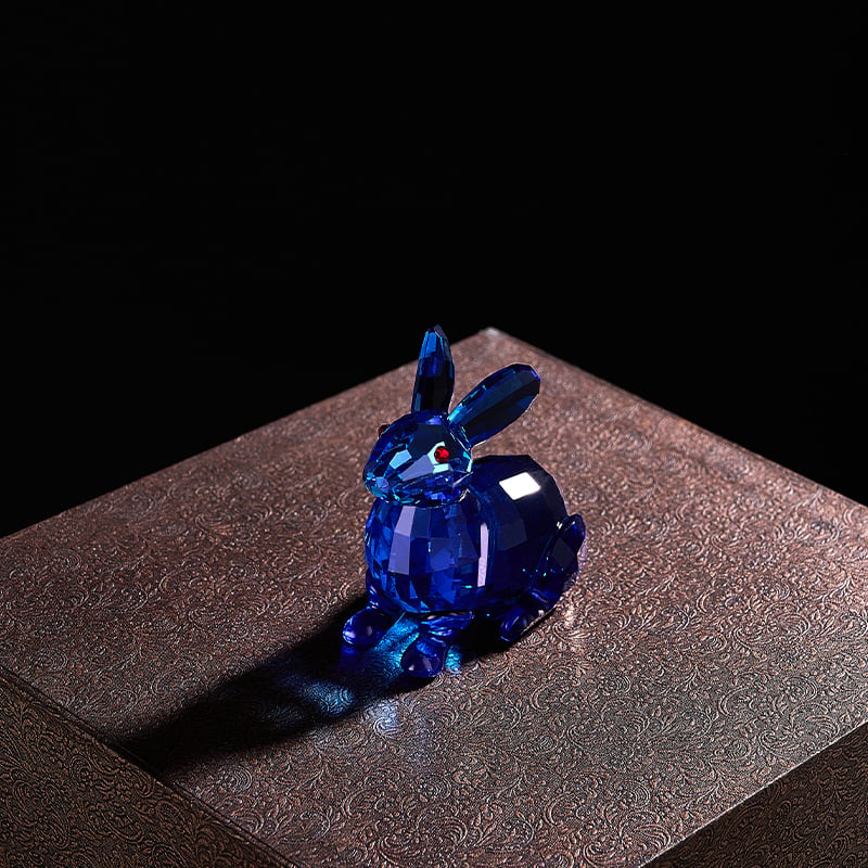 Shining customized high quality K9 crystal rabbit colorful rabbit souvenir gift Crystal Ornament Table decoration details