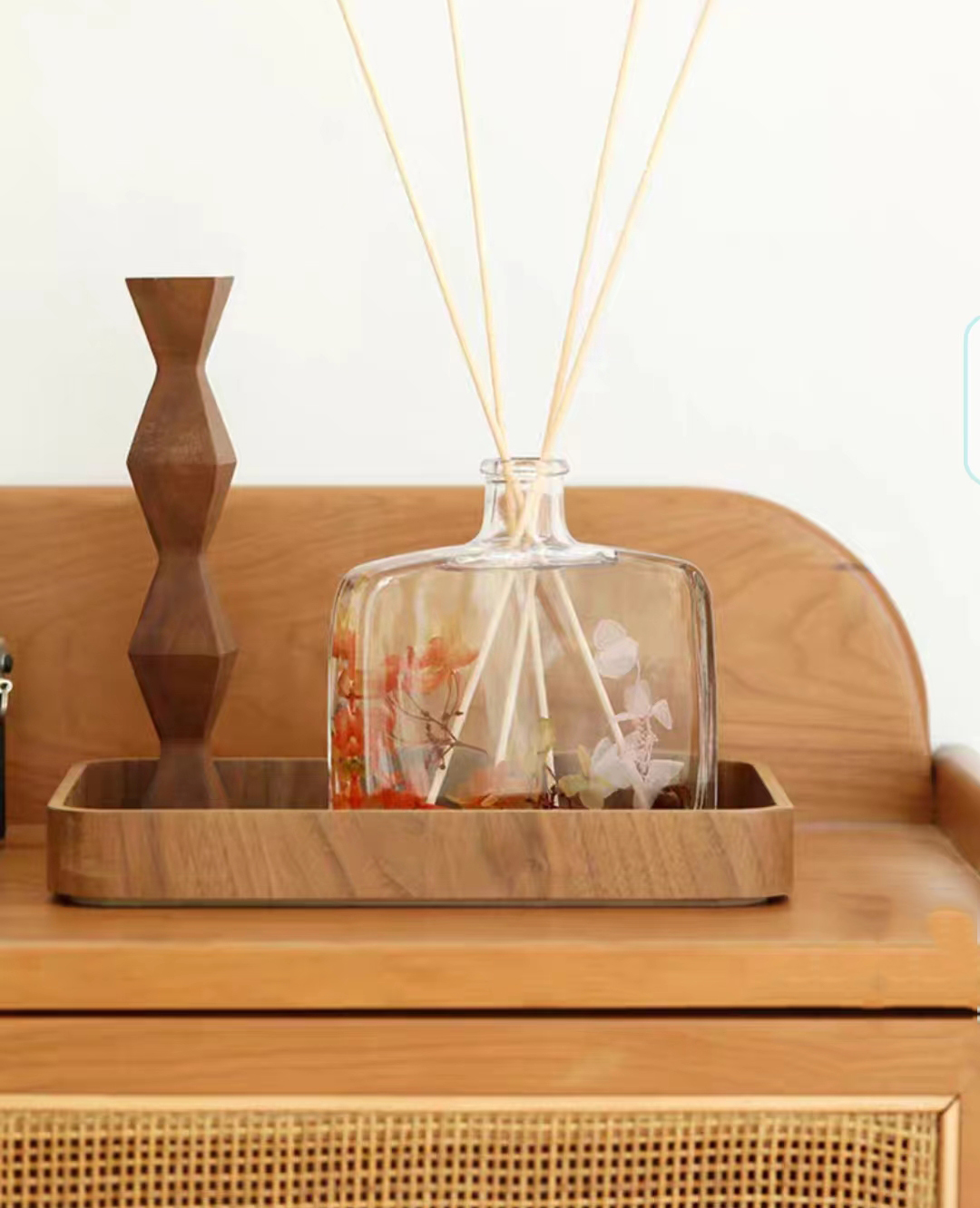 customized home decor dried flower luxury reed aroma diffuser with gift box for women gift supplier
