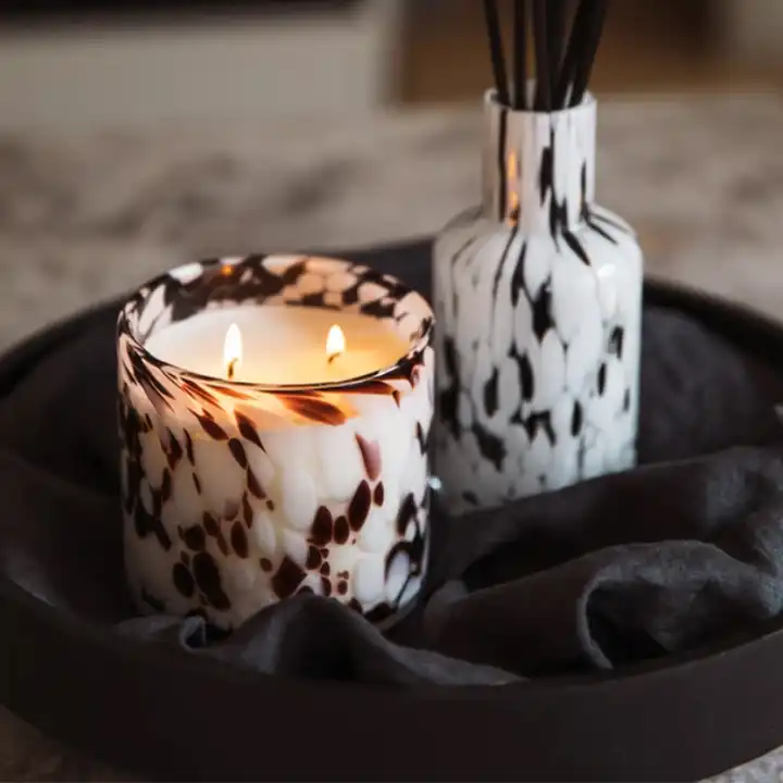 A Complete Guide to Buying Wholesale Scented Candles