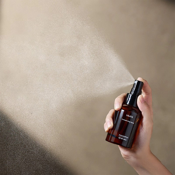 Create a welcoming atmosphere with the help of our signature air sprays.