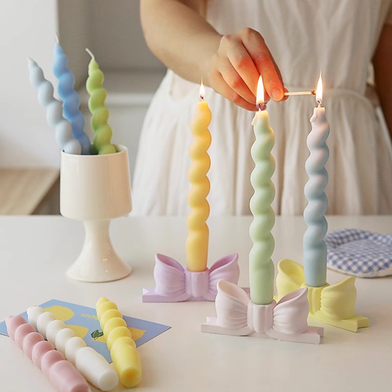 WELNESS Macaron Color Twisted Striped Pillar Party Birthday Christmas Candle Classic Soy Wax Scented Holiday Ornament Candle details