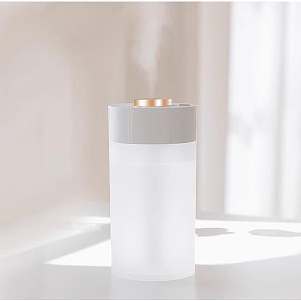 Create a Soothing Environment with an Essential Oil Humidifier for Better Sleep and Relaxation