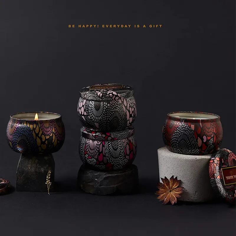 ODM/OEM Wholesale Customized Home Decor Luxury Mini Scented Soy Wax Tin Christmas Candles Gift Sets In Luxury Gift Box details