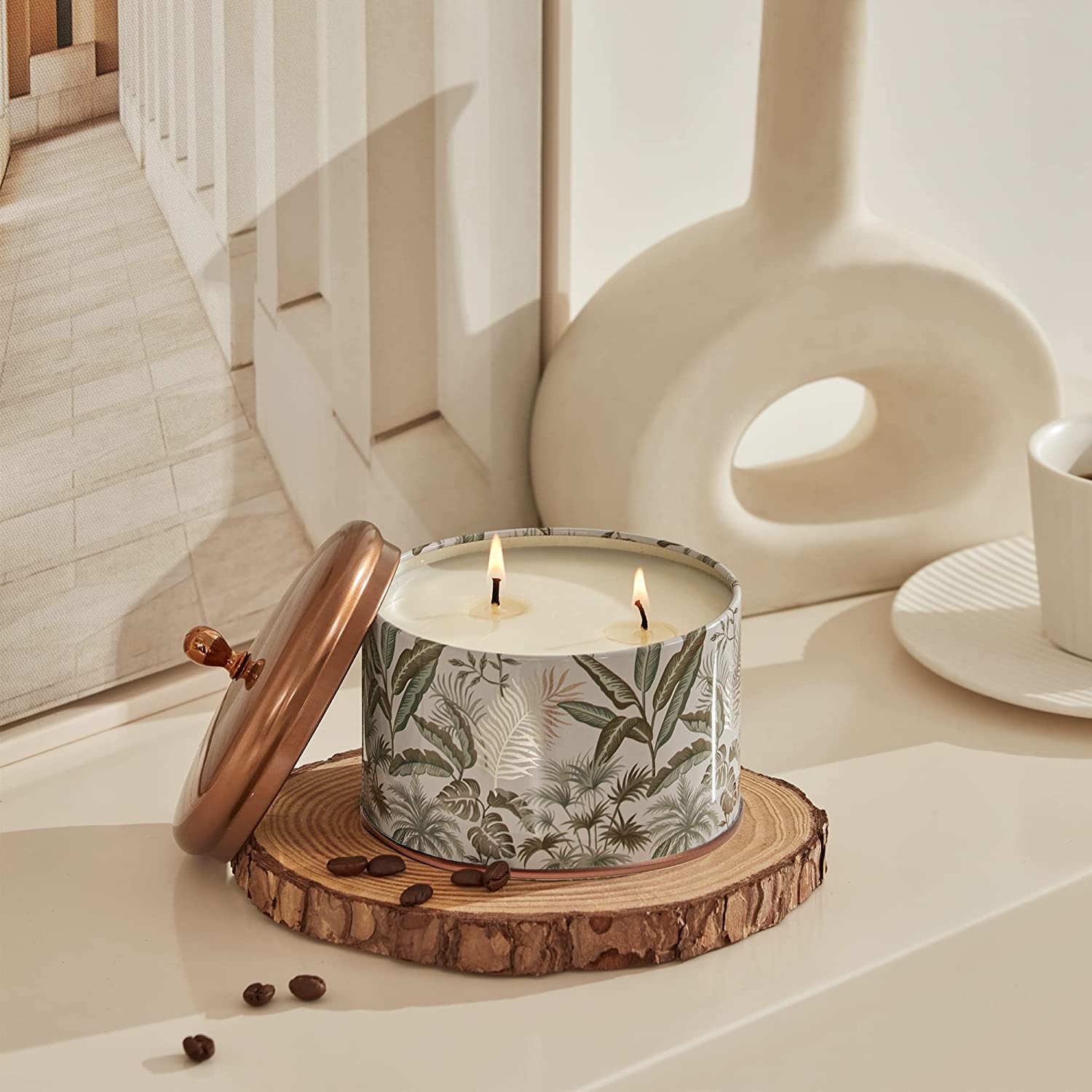 Custom pattern/size/package deluxe metal canister/lid scented candle Factory direct sales professional candle supplier factory