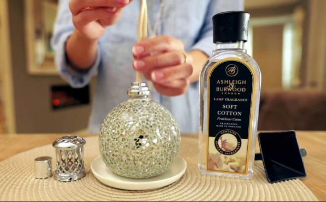 Creative Glass Bottle Fragrance Essential Oil Lamp with Catalytic Incense Burning Wick & Funel Aroma Diffuser Humidifier 100ML factory